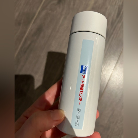 Tiny thermos waterbottle - Picture 3 of 5